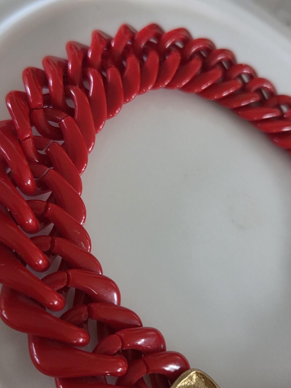 Vintage Bold Red Link Necklace with Gold-Tone Clasp - Picture 9 of 9